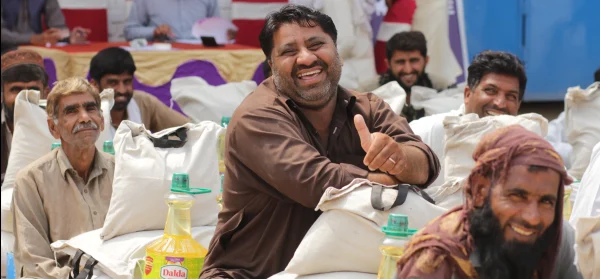 pakistan food distribution