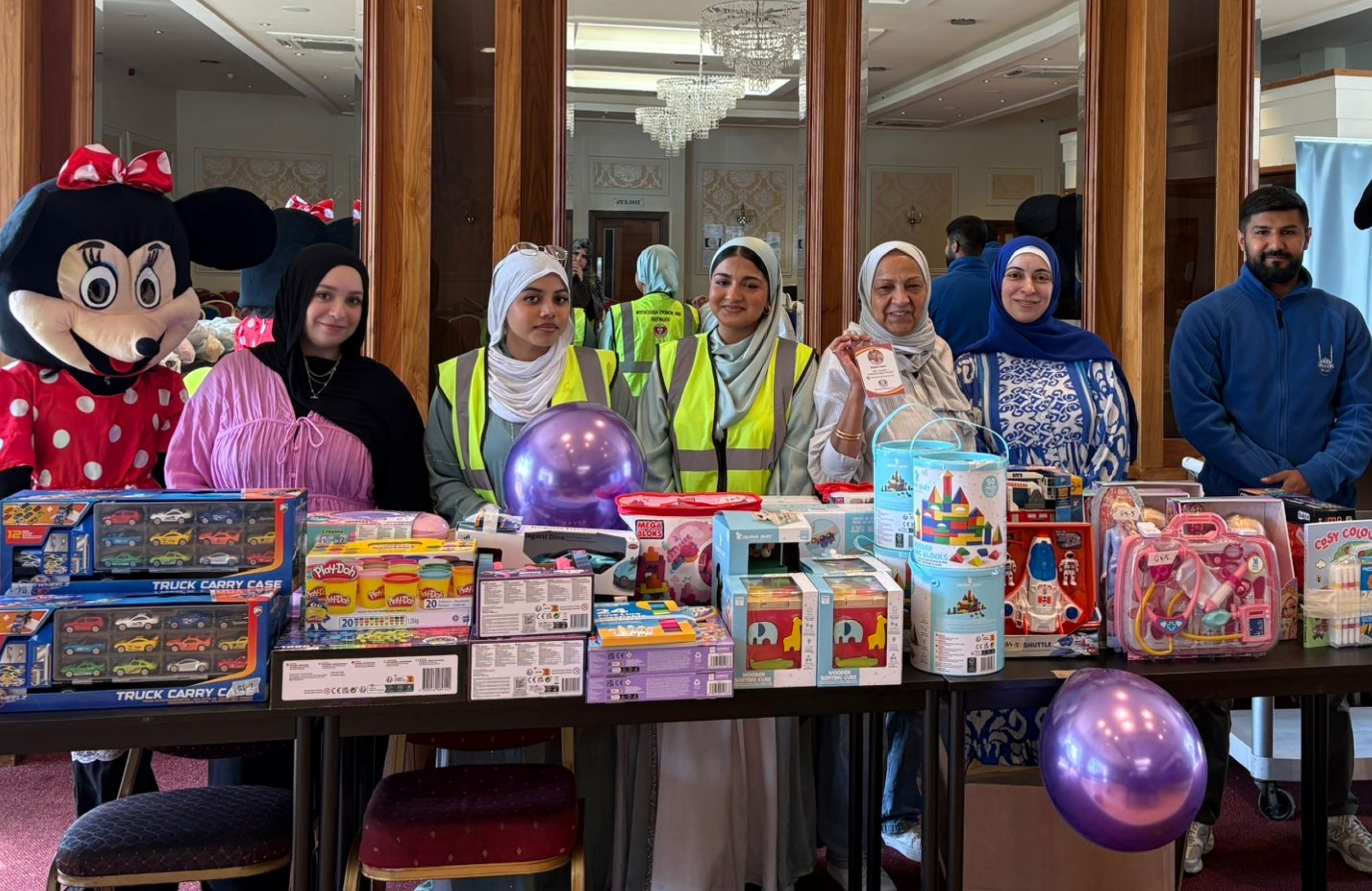 Toys distributions